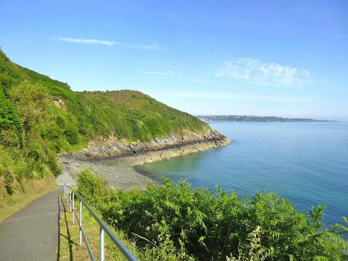 Comfortable Holiday Home With Fantastic Sea View Pordic 0*,  Francia